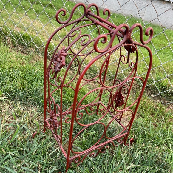 Antique Metal Red 5 Bottle Wine Rack - Picture 4 of 7